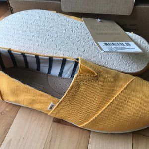 TOMS Gold Fusion Heritage Canvas Classic Shoes